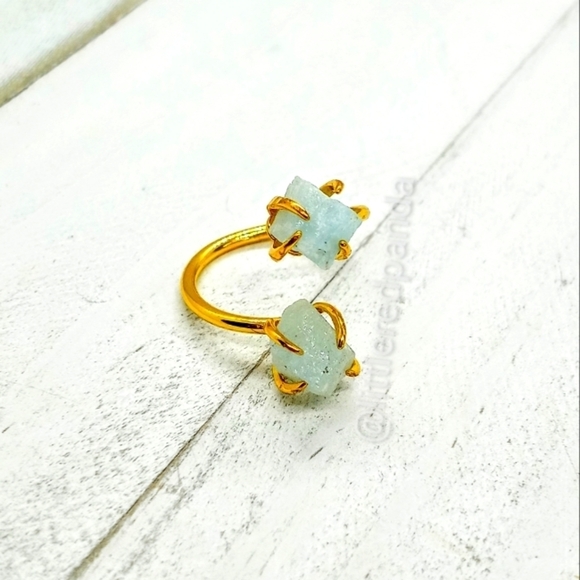 Aquamarine twin stone ring - Picture 3 of 7